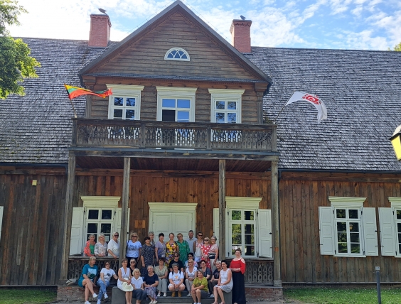 0001_birzuvenu-dvaras_1720161072-e3deb23b811a4458b8f8fb6762e378e1.jpg