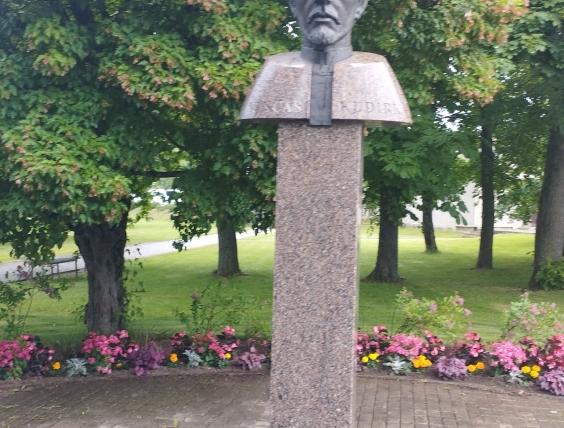 0002_kudirka_1751366147-1cd9a500f2ef6f3a37a9de99c43aca18.jpg